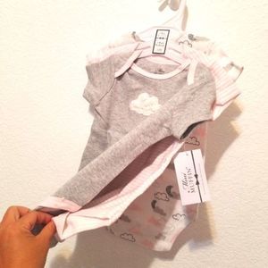 NWT Mini Muffin 3 pack Bodysuit Pink Grey Cloud Baby Girl size 12 months